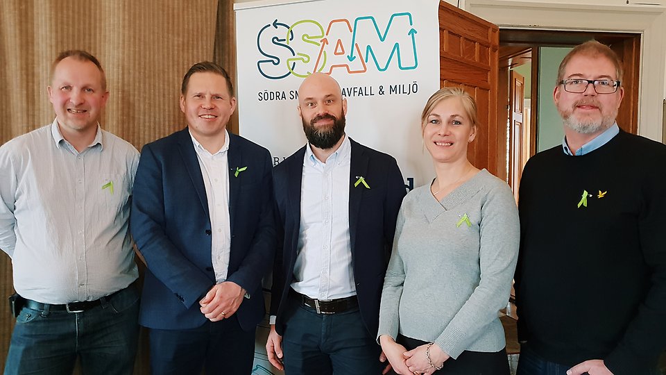Från vänster Per Gunnarsson, verksamhetsutvecklare SSAM, Sven Lundgren, jurist Avfall Sverige, Jon Nilsson-Djerf, rådgivare Avfall Sverige, Jenny Westin, rådgivare Avfall Sverige och Nicholas Jonasson, avdelningschef för teknik och utveckling SSAM